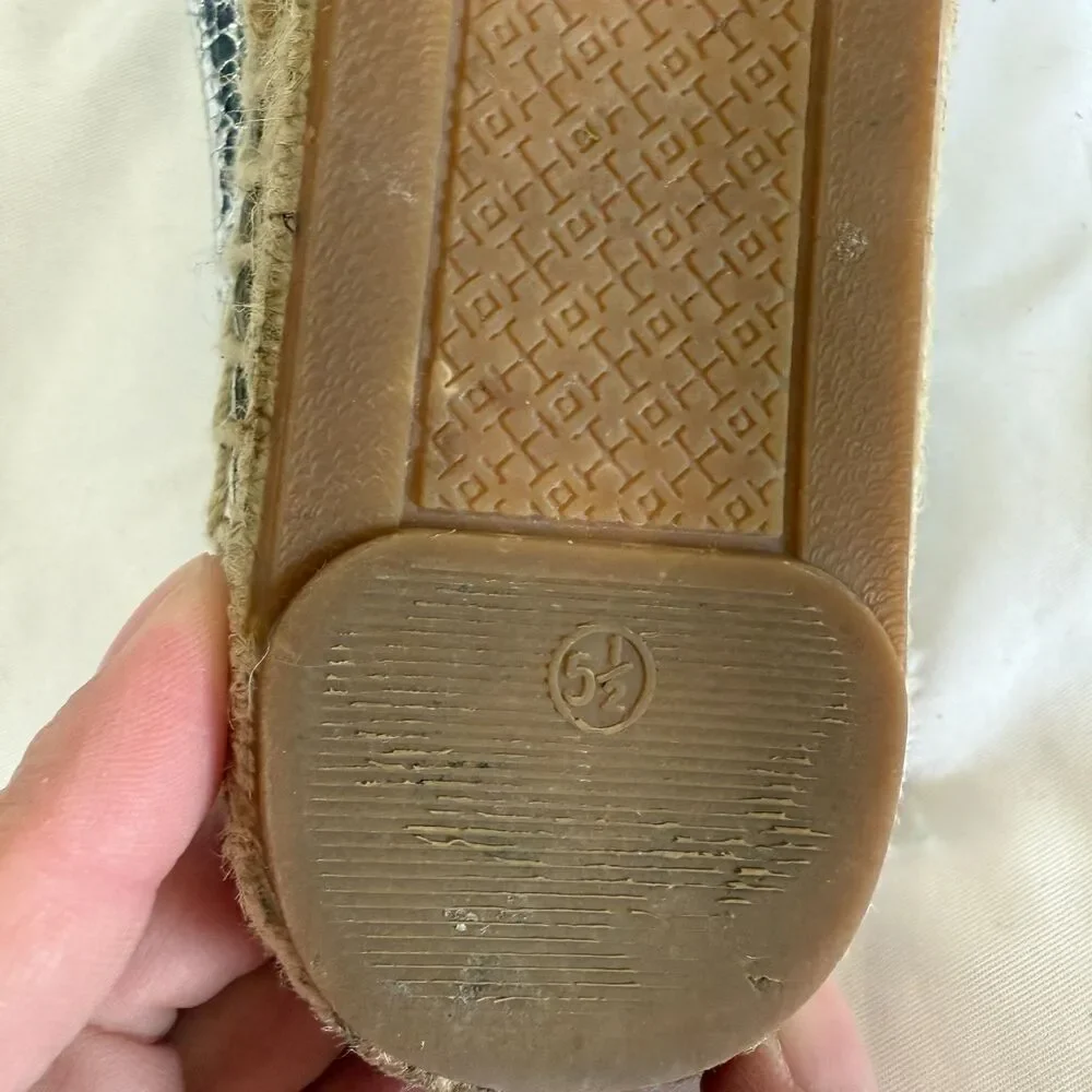 Tory Burch Espadrilles Silver Metallic Black Leather Cap Toe Flats Size 5.5